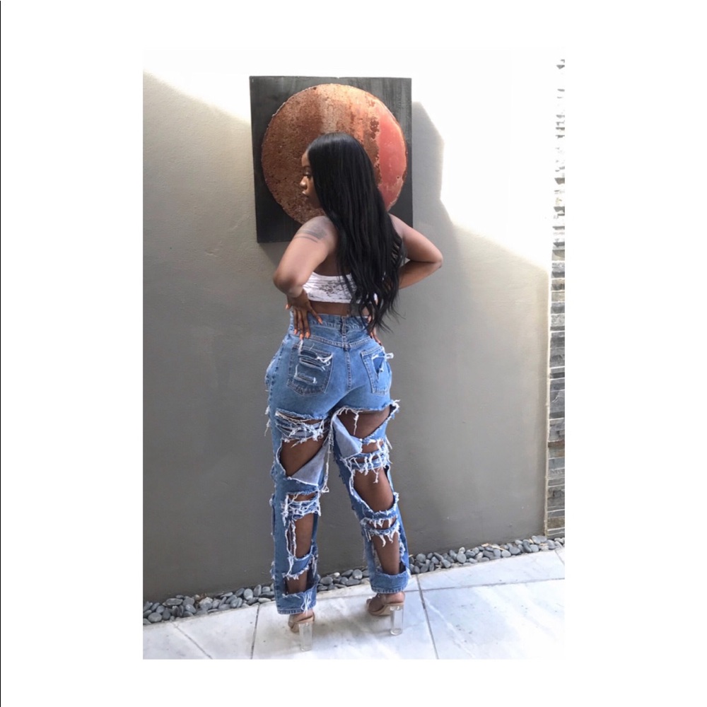 Destroyed Distressed Ripped Jeans Denim, Waist 32 - Picture 3 of 6